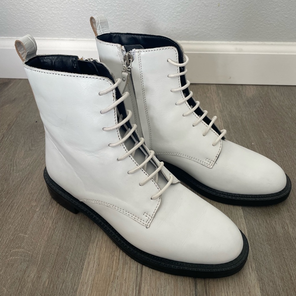 Sam Edelman Nina Combat Boots in White size 7.5 VGUC/ Women’s White Combat Boots